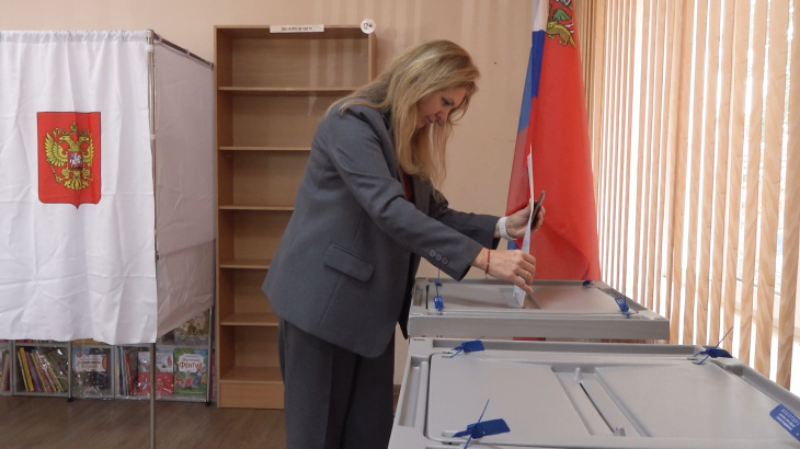 Ольга Алексеева проголосовала в Царево 