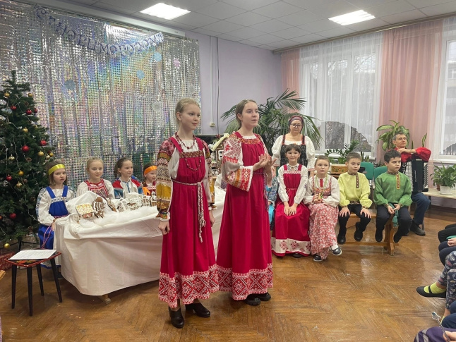 В Центре детского творчества показали адаптированную под русскую зиму сказку «Гензель и Гретель»