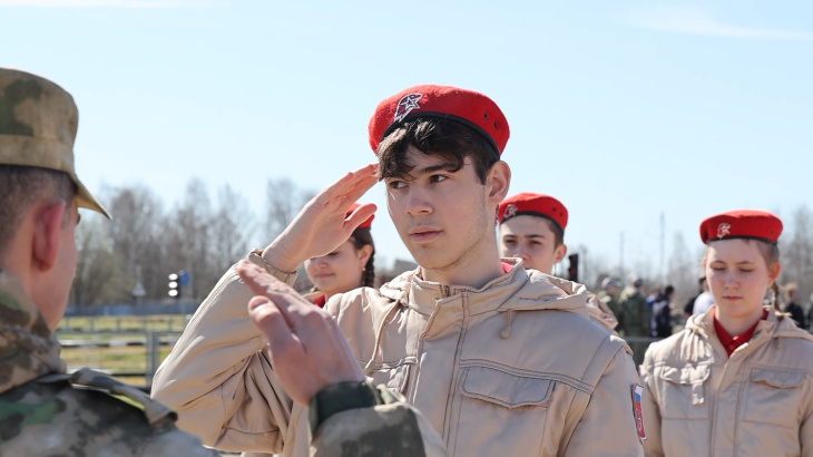 В округе Пушкинский состоялась военно‑патриотическая игра «Зарница»