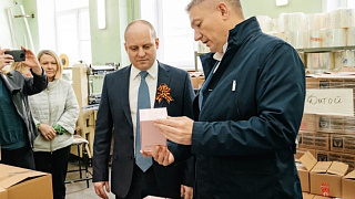 Глава округа побывал на одном из ведущих предприятий по производству парфюмерно-косметической продукции в Красноармейске