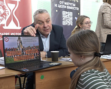 В Образовательном комплексе №9 прошла Ярмарка образовательных организаций