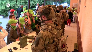 Военнослужащие 21-й ордена Жукова бригады оперативного назначения посетили ребят из детского лагеря в Левково