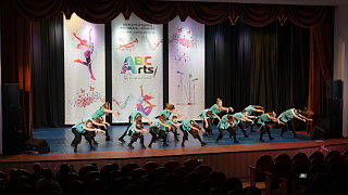 Пели и танцевали. Фестиваль-конкурс «ABC arts – Азбука искусств» прошёл в округе