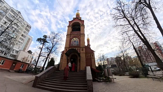 Божественную литургию в Троицком храме возглавил Епископ Сергиево-Посадский и Дмитровский Кирилл