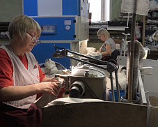 Народная программа «Единой России» помогает бизнесу. С 2002 года работает обувная фабрика «Альмида» в Пушкино