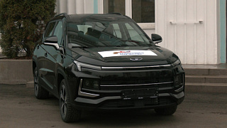 В округе Пушкинский участнику СВО передали специальный автомобиль с ручным управлением