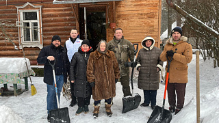 Волонтёры помогли жительнице Городского округа Пушкинский с уборкой снега