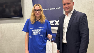 Депутат Мособлдумы Михаил Ждан встретился с пушкинскими молодогвардейцами 