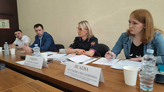 Спецотдел судебных приставов провёл приём населения