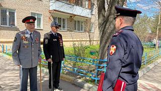 Поздравили с Победой. Всероссийская патриотическая акции «Парад у дома ветерана» прошла в Акулово